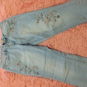 Royalty for me Capri Jeans